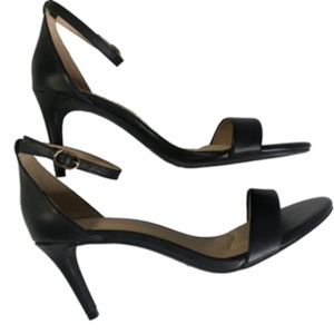 Kelly & Katie Kirstie 3" Heel Ankle Buckle Black Sandal Size 8